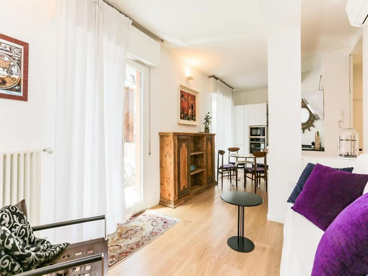 The Best Rent - Apartment With Balcony In Amendola Milan 0*,  Italy
