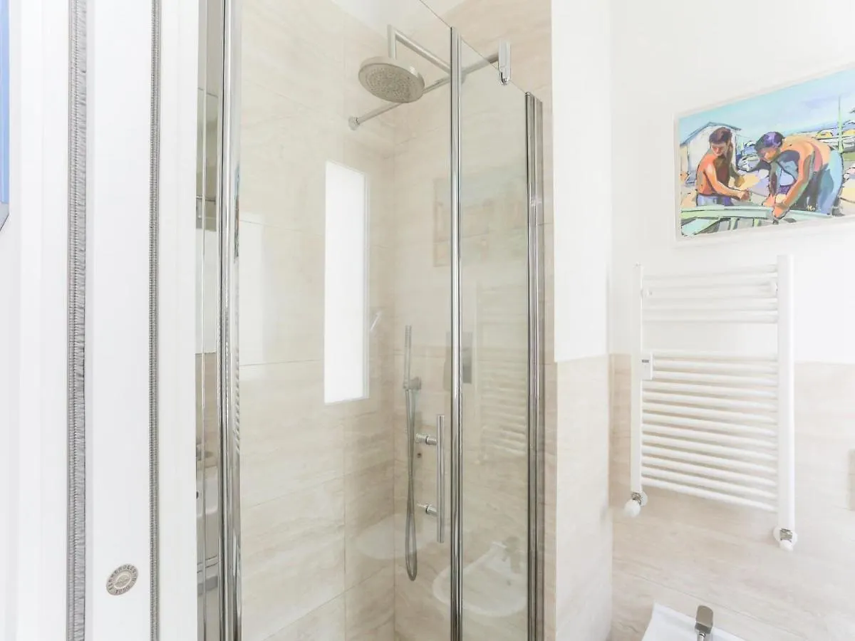 The Best Rent - Apartment With Balcony In Amendola Milano