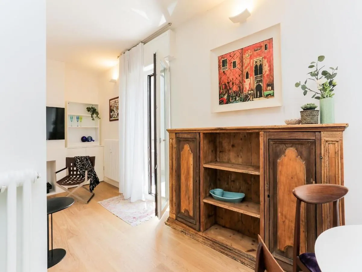 The Best Rent - Apartment With Balcony In Amendola Milan 0*,  Italy