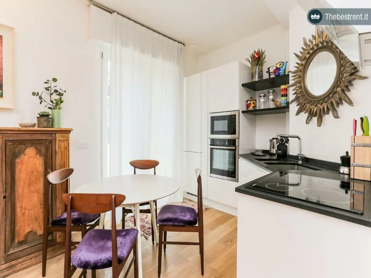 The Best Rent - Apartment With Balcony In Amendola Milan